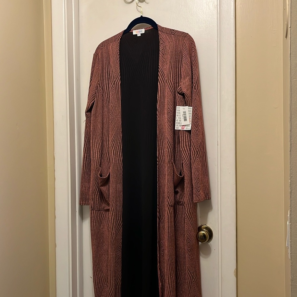 LuLaRoe “Sarah” house jacket. Size women’s S. NWT